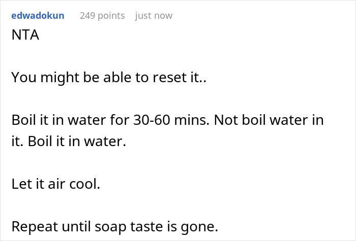 Pet-Sitting Friend Gets Too Comfy, Ruins Woman&rsquo;s $500 Yixing Teapot, Gets Told To Replace It