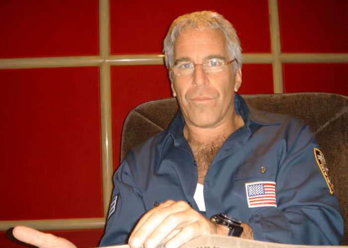 Royal Expert Reveals The “Nightmare” Prince Andrew’s Arrest Creates For King Charles Royal Expert Reveals The “Nightmare” Prince Andrew’s Arrest Creates For King Charles