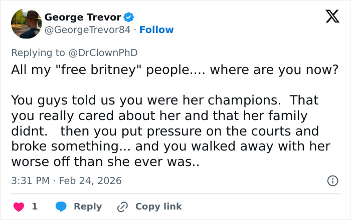 “Ruined By Hollywood”: Britney Spears Reveals Bra While Dancing To Billie Eilish In Crop Top