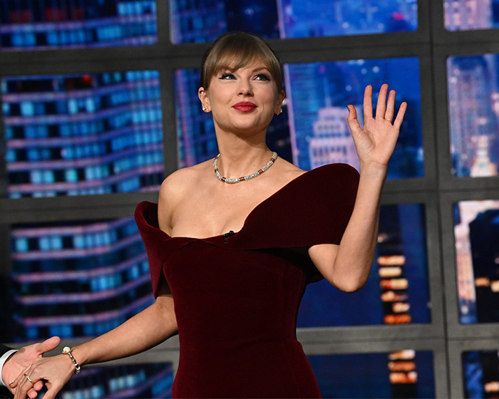 “Is That Really Her?”: Taylor Swift&rsquo;s Makeup‑Free Behind-the-Scenes Video Sparks Wild Reactions