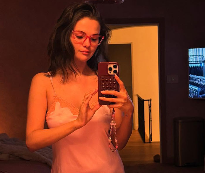 Selena Gomez’s Latest Swimsuit Snaps Spark Heated Debate After Fans Notice Odd Detail