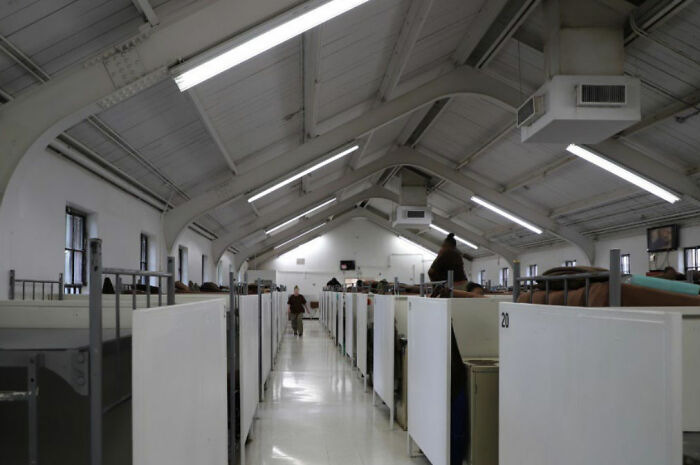 Former Inmate Reveals “Foul” Details About Ghislaine Maxwell In Prison