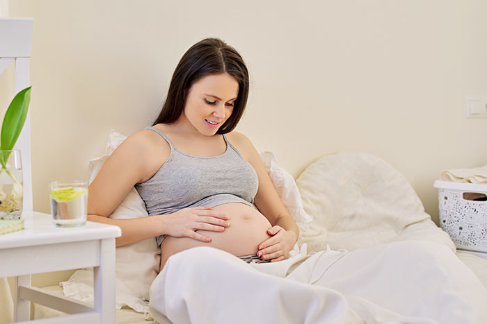 Guy Wants His Baby To Have His Bio Dad’s Surname Despite Not Having It Himself, Mom-To-Be Confused Guy Wants His Baby To Have His Bio Dad’s Surname Despite Not Having It Himself, Mom-To-Be Confused