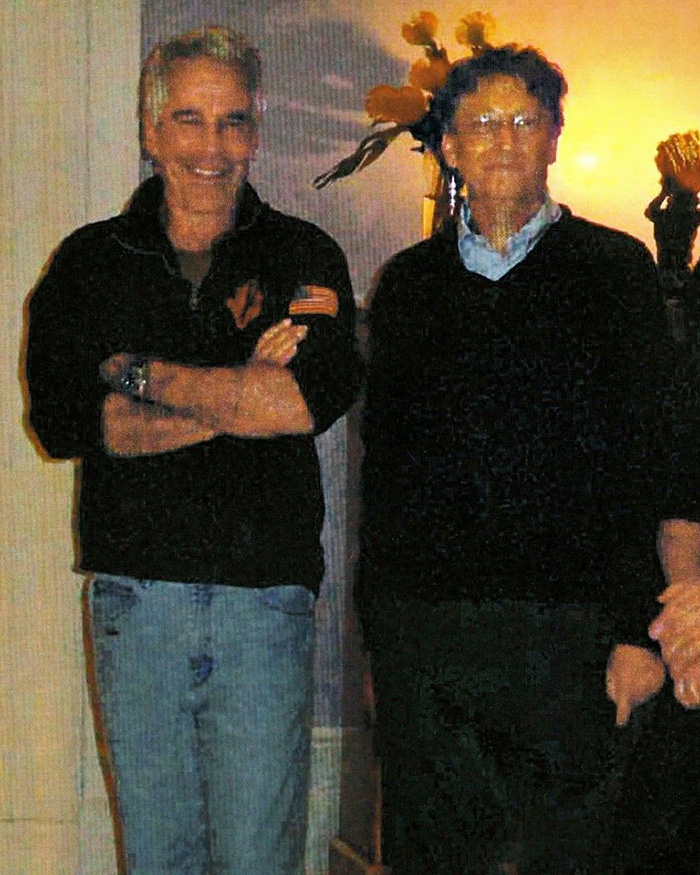 Bill Gates Issues Groveling Apology Amid Epstein Scandal As He Admits To “Affairs With Two Russians”