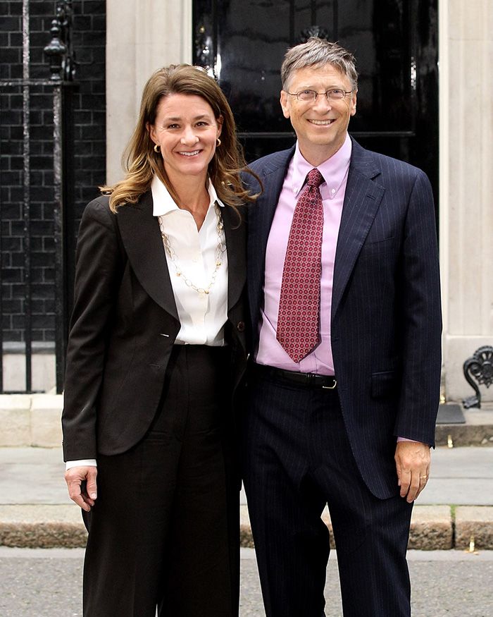 Bill Gates Issues Groveling Apology Amid Epstein Scandal As He Admits To “Affairs With Two Russians”