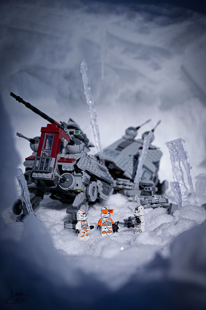 He Uses Backyards And Landscapes To Turn LEGO Models Into Cinematic Worlds (34 Pics)