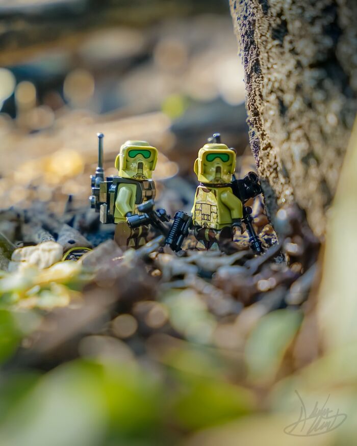 He Uses Backyards And Landscapes To Turn LEGO Models Into Cinematic Worlds (34 Pics)