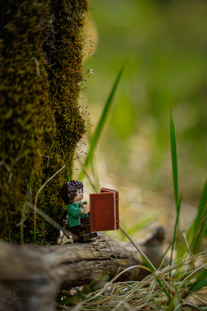 He Uses Backyards And Landscapes To Turn LEGO Models Into Cinematic Worlds (34 Pics)