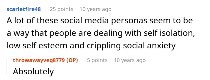 Woman Posts Absolutely Everything Online, Her Boyfriend Hates It: “Social Media Attention Seeker”