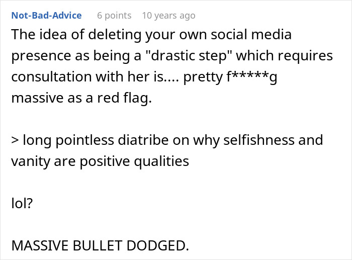 Woman Posts Absolutely Everything Online, Her Boyfriend Hates It: “Social Media Attention Seeker”