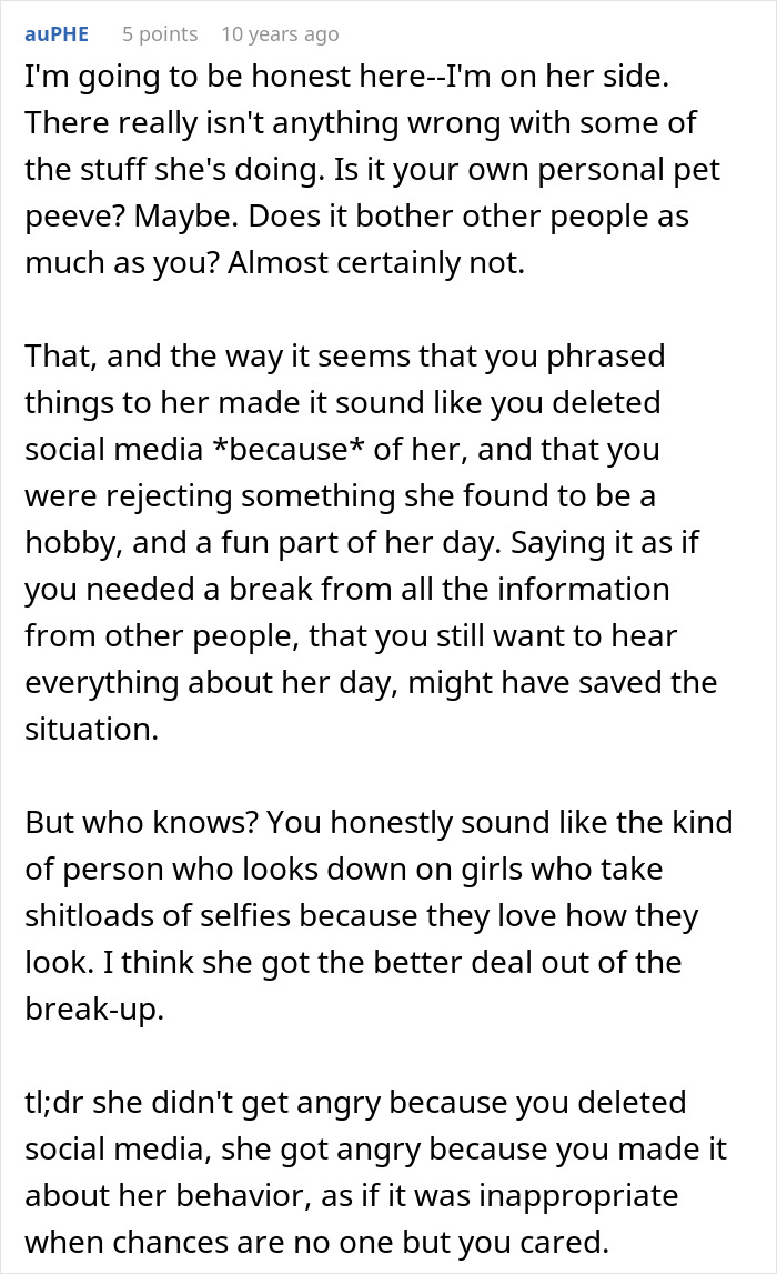 Woman Posts Absolutely Everything Online, Her Boyfriend Hates It: “Social Media Attention Seeker”