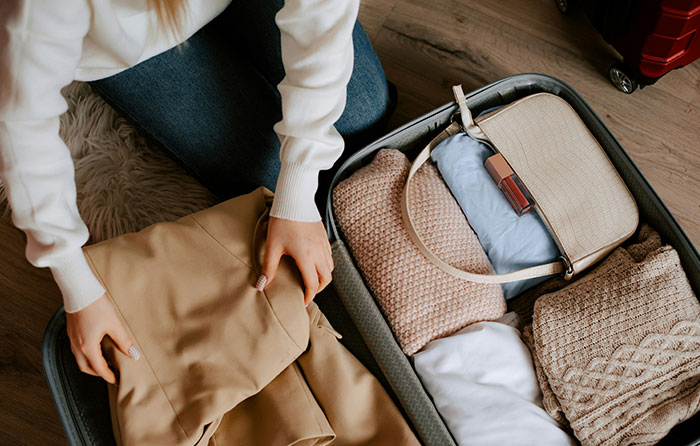 Mother Walks Out On Family, Comes Back Two Years Later Like Nothing Happened: “Hey Guys, What Did I Miss?”