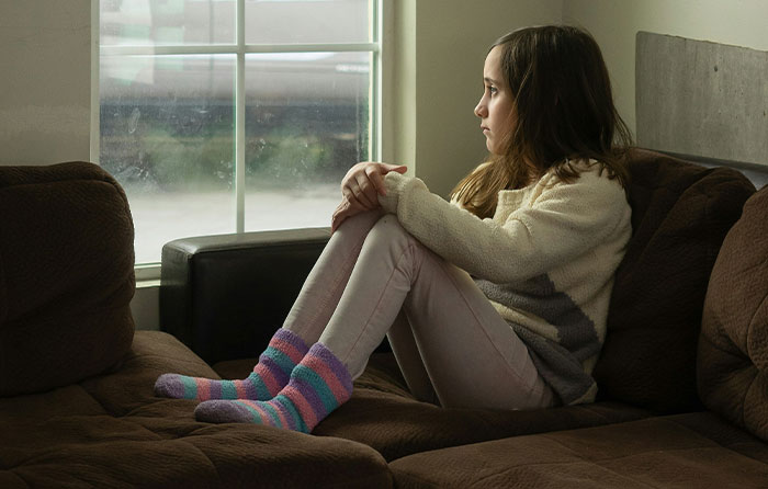 Mother Walks Out On Family, Comes Back Two Years Later Like Nothing Happened: “Hey Guys, What Did I Miss?”