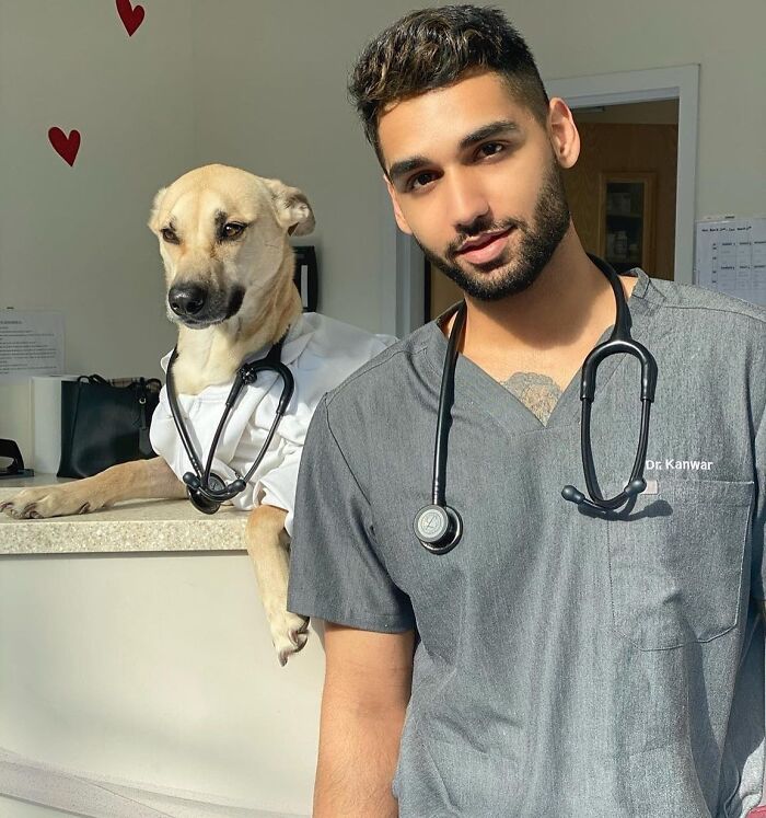 This Instagram Page Shows Heartwarming Photos Of Attractive Men And Their Dogs (49 Pics)