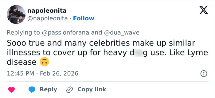 “Coverup”: Detail Of Selena Gomez’s Beach Trip Reignites Conspiracy Theories About Her Transplant