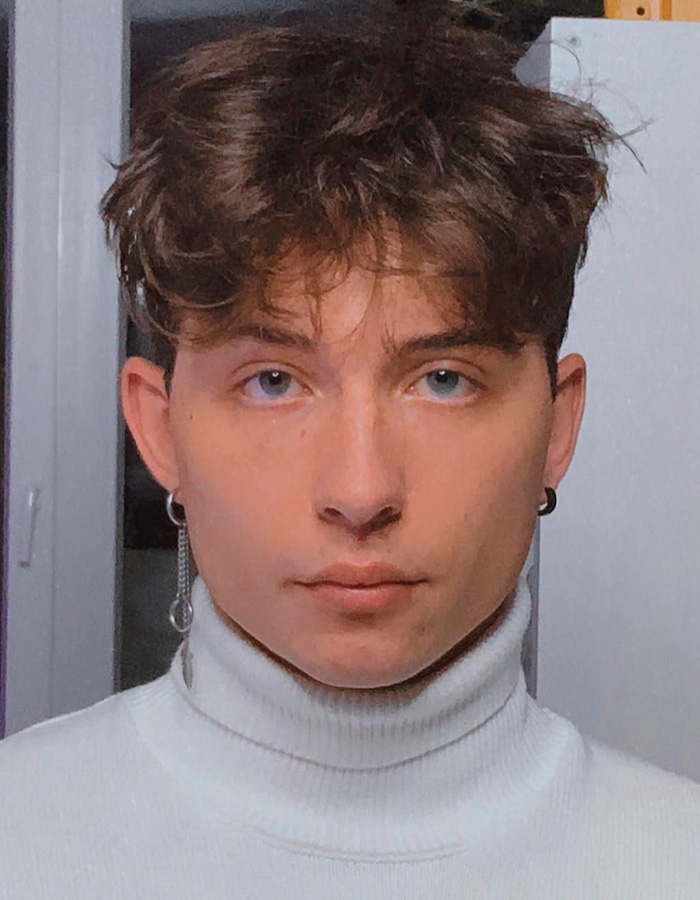 Germany’s “Hottest” Unemployed Man Sparks Outrage Teaching People How To Live Off Welfare