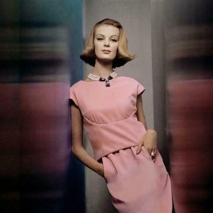 103 Historical Garments That Would Break The Internet If Anyone Wore Them Today (New Pics)