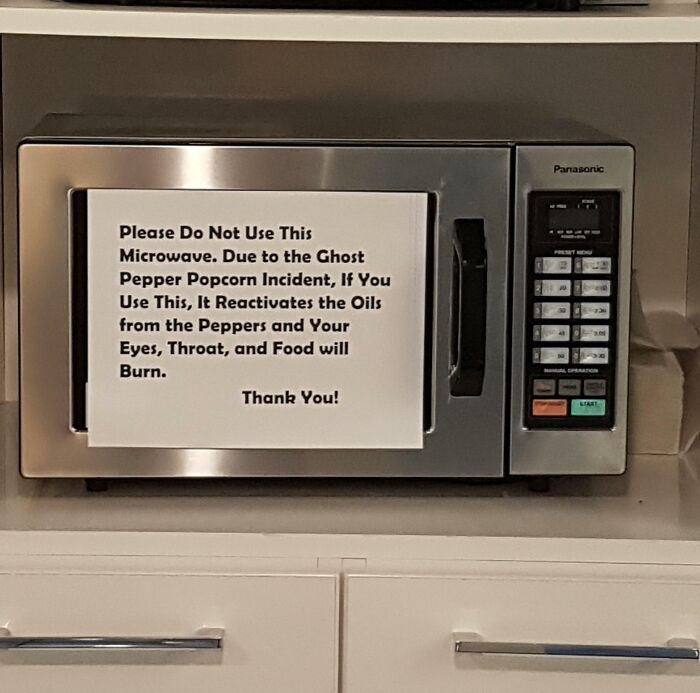 45 Office Signs And Notes That Somehow Made Work Even Worse 45 Office Signs And Notes That Somehow Made Work Even Worse