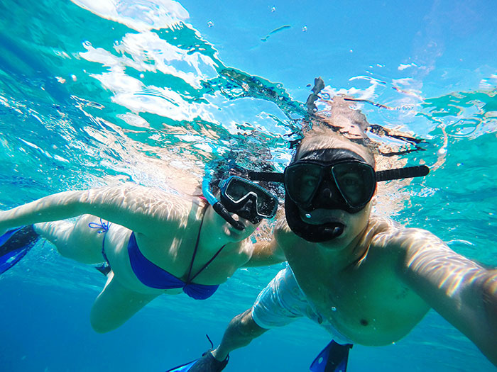 Woman Shares How Her Boyfriend Abandoned Her In The Mountains, 79 Others Chime In Sharing Similar Stories Woman Shares How Her Boyfriend Abandoned Her In The Mountains, 79 Others Chime In Sharing Similar Stories