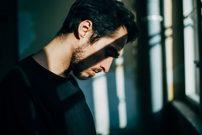 Woman Suddenly Wants To Reconcile With Son She Kicked Out 32 Years Ago, He Figures Out Why Woman Suddenly Wants To Reconcile With Son She Kicked Out 32 Years Ago, He Figures Out Why