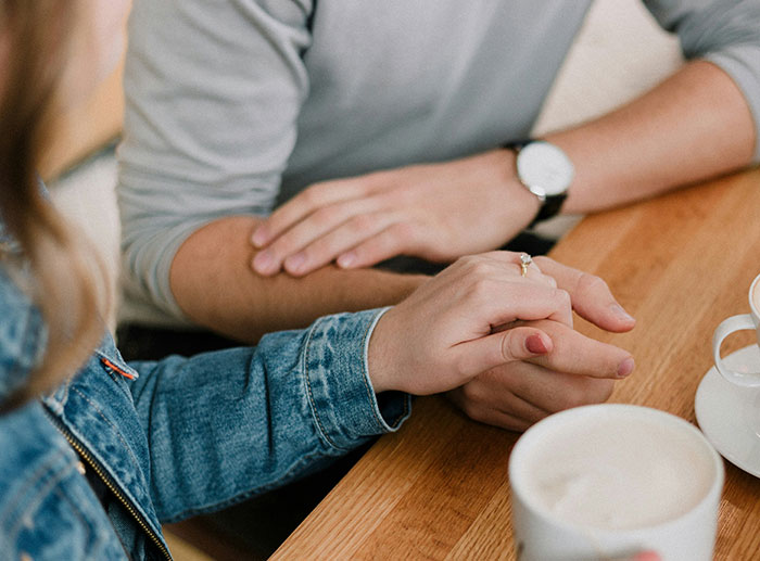 Guy Finds Out His Dream Girl Went On A Date With Him Out Of Pity: “Let Him Down Easy”