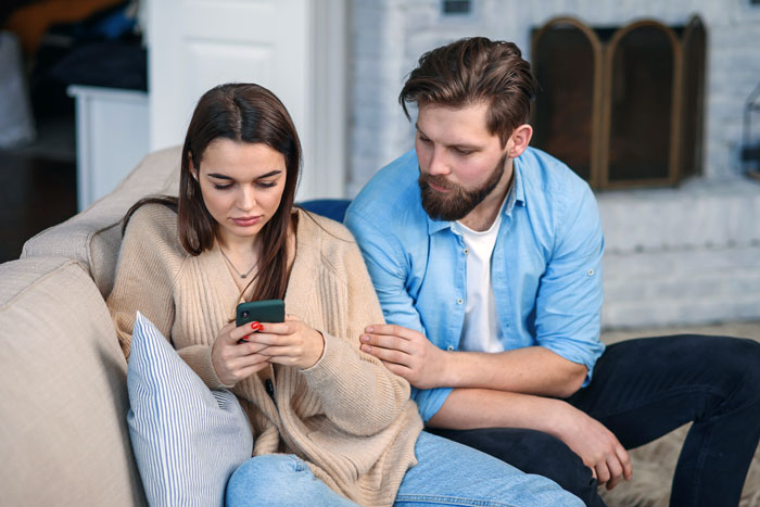 Flight Hostess Cheats On BF With Pilot And Gets An STI, BF&rsquo;s Sis Says She&rsquo;s Done If He Says &ldquo;I Do&rdquo;