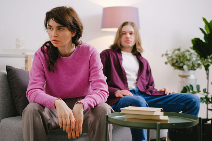 Flight Hostess Cheats On BF With Pilot And Gets An STI, BF&rsquo;s Sis Says She&rsquo;s Done If He Says &ldquo;I Do&rdquo;