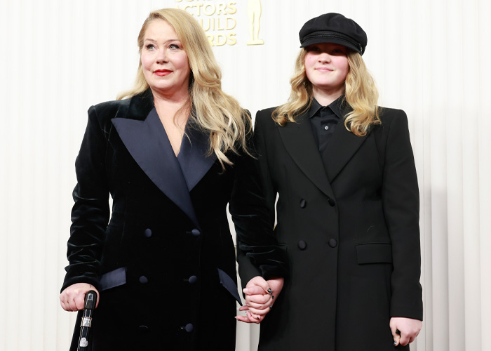 Doctors Break Down Ignored Signs Of MS As Christina Applegate Shares Heartbreaking Health Update