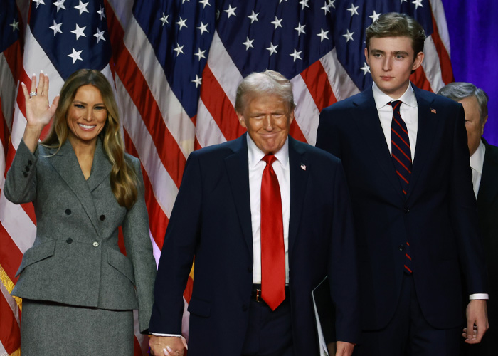 Trump&rsquo;s Bizarre Explanation For Barron&rsquo;s Height As New Photo Of His Kids Goes Viral