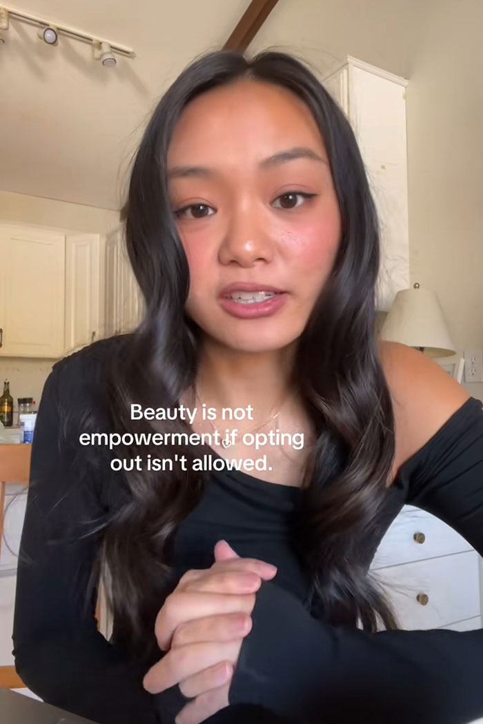 Woman Explains Why Beauty Standards Don’t Work And Are Used Against Women