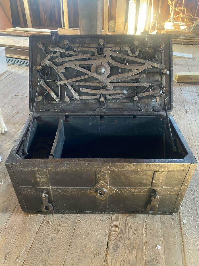 71 Times Metalworkers Defied Physics And Logic To Create Something Truly Remarkable