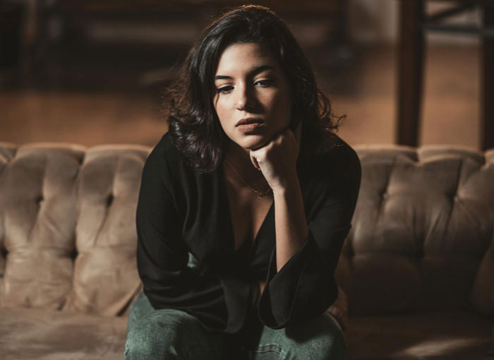 Woman Fed Up With Being Her Roommates&rsquo; Personal Doorman, Ignores Their Calls