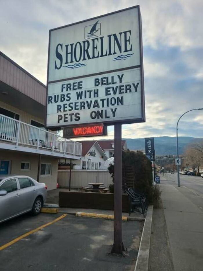 77 Signs So Strange They Deserve A Double Take 77 Signs So Strange They Deserve A Double Take