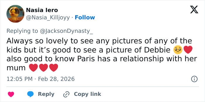 “Who Is The Biological Dad?”: Paris Jackson Under Fan Scrutiny After Her Reunion With Mom Debbie Rowe “Who Is The Biological Dad?”: Paris Jackson Under Fan Scrutiny After Her Reunion With Mom Debbie Rowe