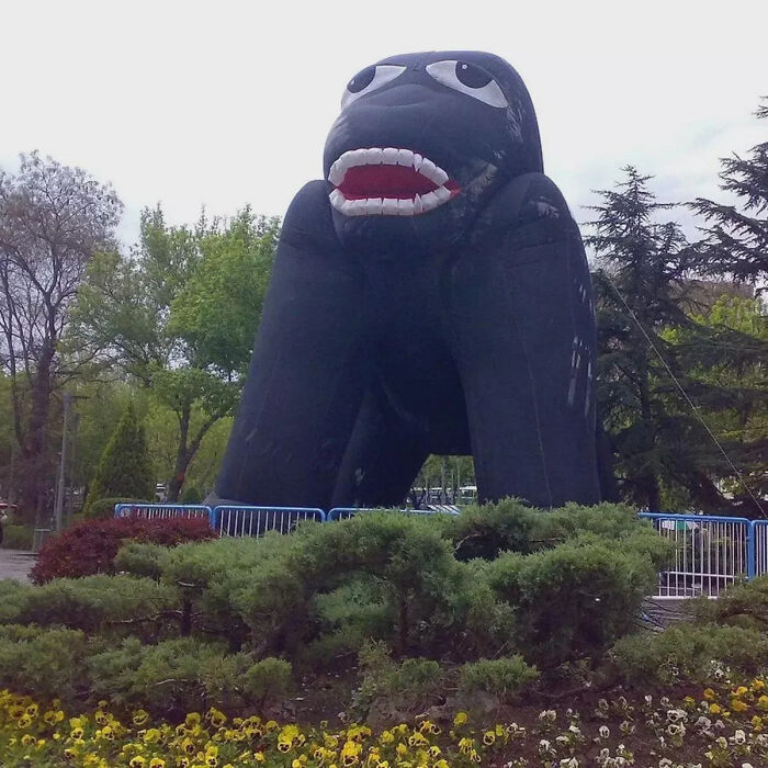 79 Statues From All Over The World That Make People Question Reality