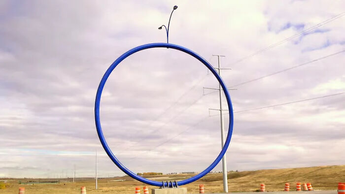 79 Statues From All Over The World That Make People Question Reality