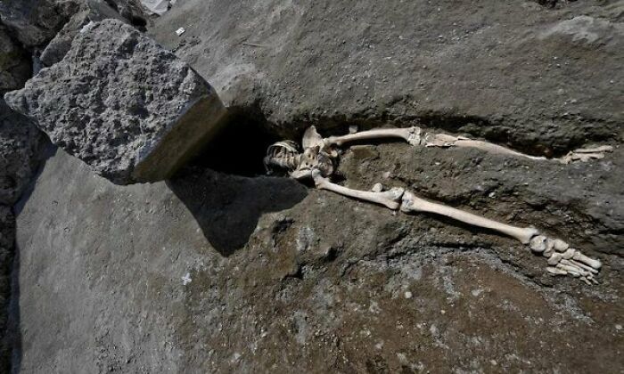 38 Times Archaeologists Dug Up Something Truly Terrifying And Creepy 38 Times Archaeologists Dug Up Something Truly Terrifying And Creepy