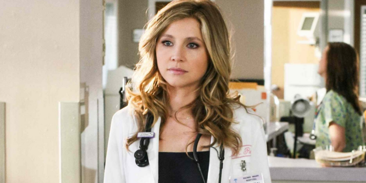 Sarah Chalke in Scrubs