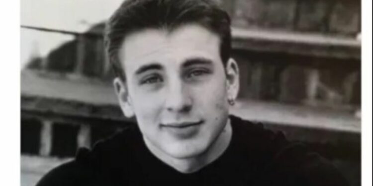 An old photo of Chris Evans