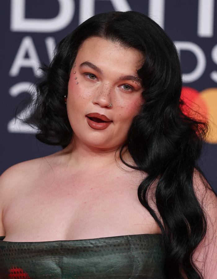 “Oil Container”: Fans Hilariously Roast Lola Young’s Outfit On The Brit Awards 2026 Red Carpet