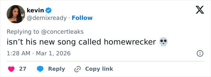 Chaos At Brit Awards As Singer Gets Pushed Off Stage Mid Performance In Viral Video Chaos At Brit Awards As Singer Gets Pushed Off Stage Mid Performance In Viral Video