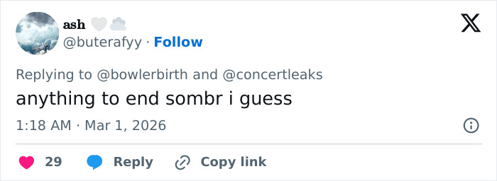 Chaos At Brit Awards As Singer Gets Pushed Off Stage Mid Performance In Viral Video Chaos At Brit Awards As Singer Gets Pushed Off Stage Mid Performance In Viral Video