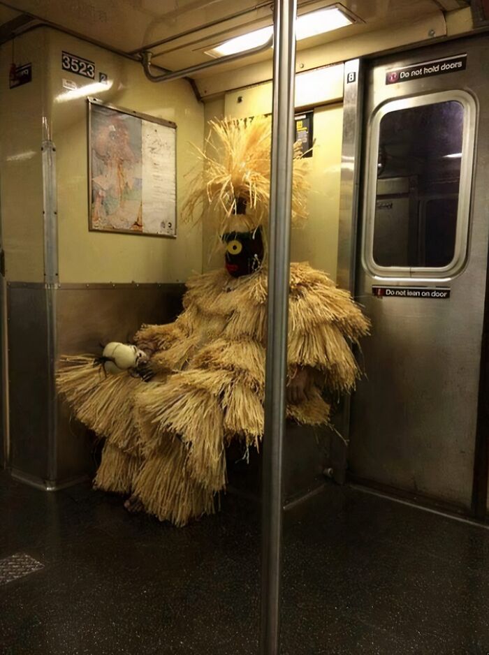 &ldquo;Only In A NYC Subway&rdquo;: 51 Weird Moments On The Subway That Quickly Went Off The Rails (New Pics)