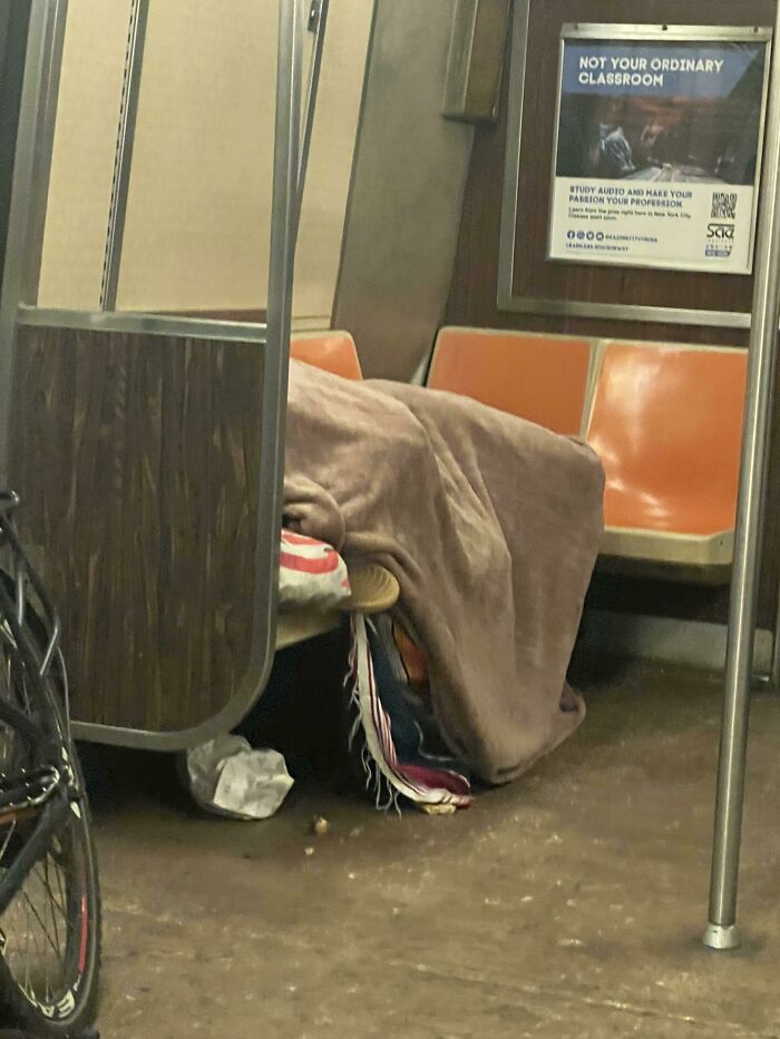 &ldquo;Only In A NYC Subway&rdquo;: 51 Weird Moments On The Subway That Quickly Went Off The Rails (New Pics)