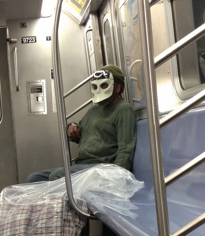 &ldquo;Only In A NYC Subway&rdquo;: 51 Weird Moments On The Subway That Quickly Went Off The Rails (New Pics)