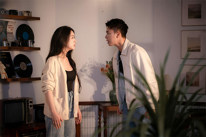 Guy Tells Rich Girlfriend That She’s Spoiled, Lazy And Needs To Grow Up, Ends Up Single And Sad Guy Tells Rich Girlfriend That She’s Spoiled, Lazy And Needs To Grow Up, Ends Up Single And Sad