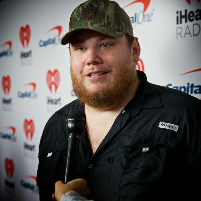 Luke Combs: Bio And Career Highlights Luke Combs: Bio And Career Highlights