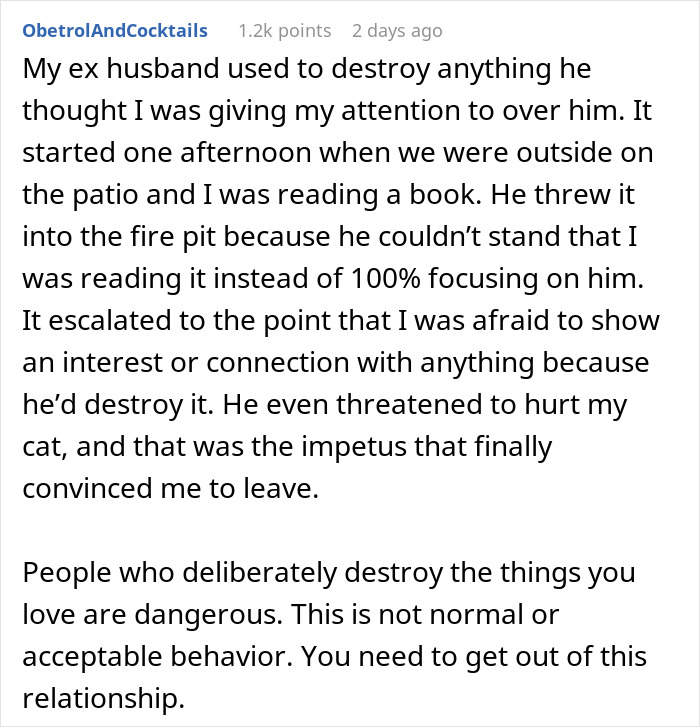 Guy Comes Home To His Smashed Laptop, Controlling GF Claims She Wanted To End His Fiction Mania Guy Comes Home To His Smashed Laptop, Controlling GF Claims She Wanted To End His Fiction Mania