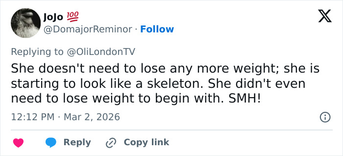 “Is This The Latest Beauty Standard?”: Demi Moore’s Red Carpet Transformation Sparks Debate