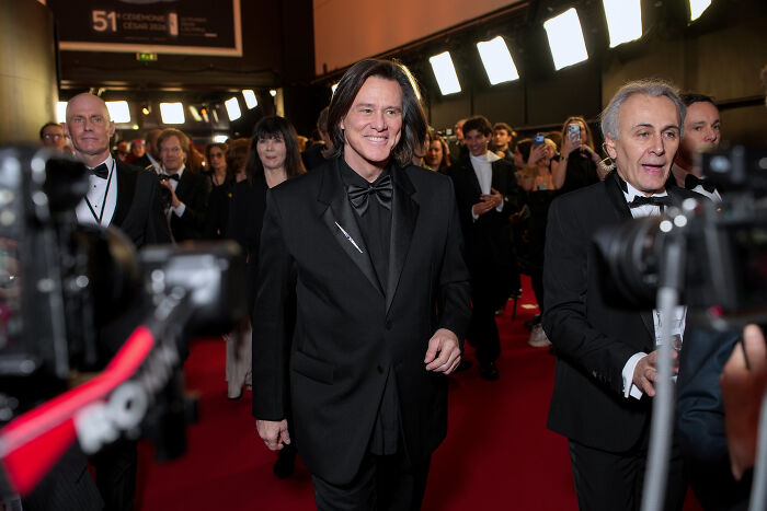 C&eacute;sar Awards Breaks Silence On Jim Carrey Conspiracy Theory As Drag Queen Claims He Posed As Him